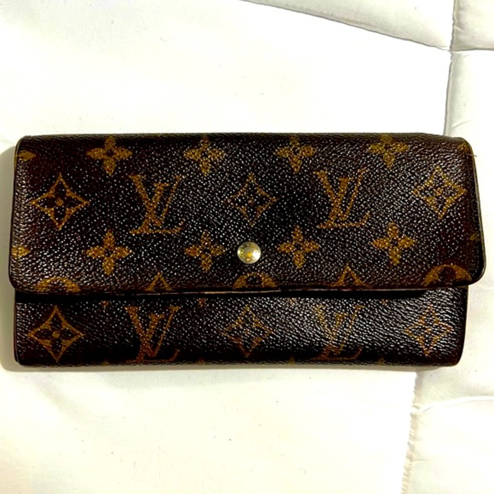Louis Vuitton | Authentic PreLoved Portefeiulle Sarah Long Bifold Wallet